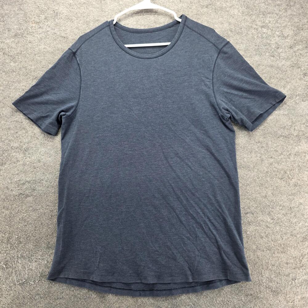 Lululemon Shirt Mens Large Gray Short Sleeve Crewneck Lightweight Logo